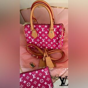 AMAZING NEW BUNDLE..Pink and Tan mini Monogram zipper top handBag set🥳